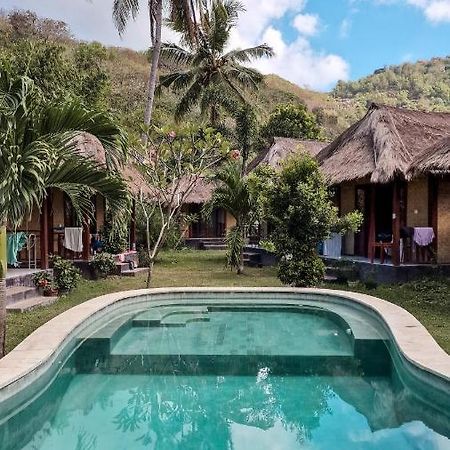 Airas' Garden Homestay Eco Bungalows Kuta  المظهر الخارجي الصورة