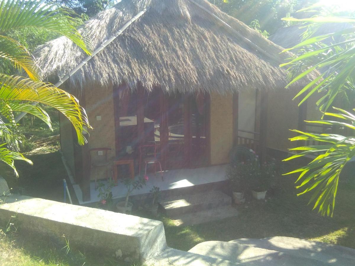 Airas' Garden Homestay Eco Bungalows Kuta  المظهر الخارجي الصورة