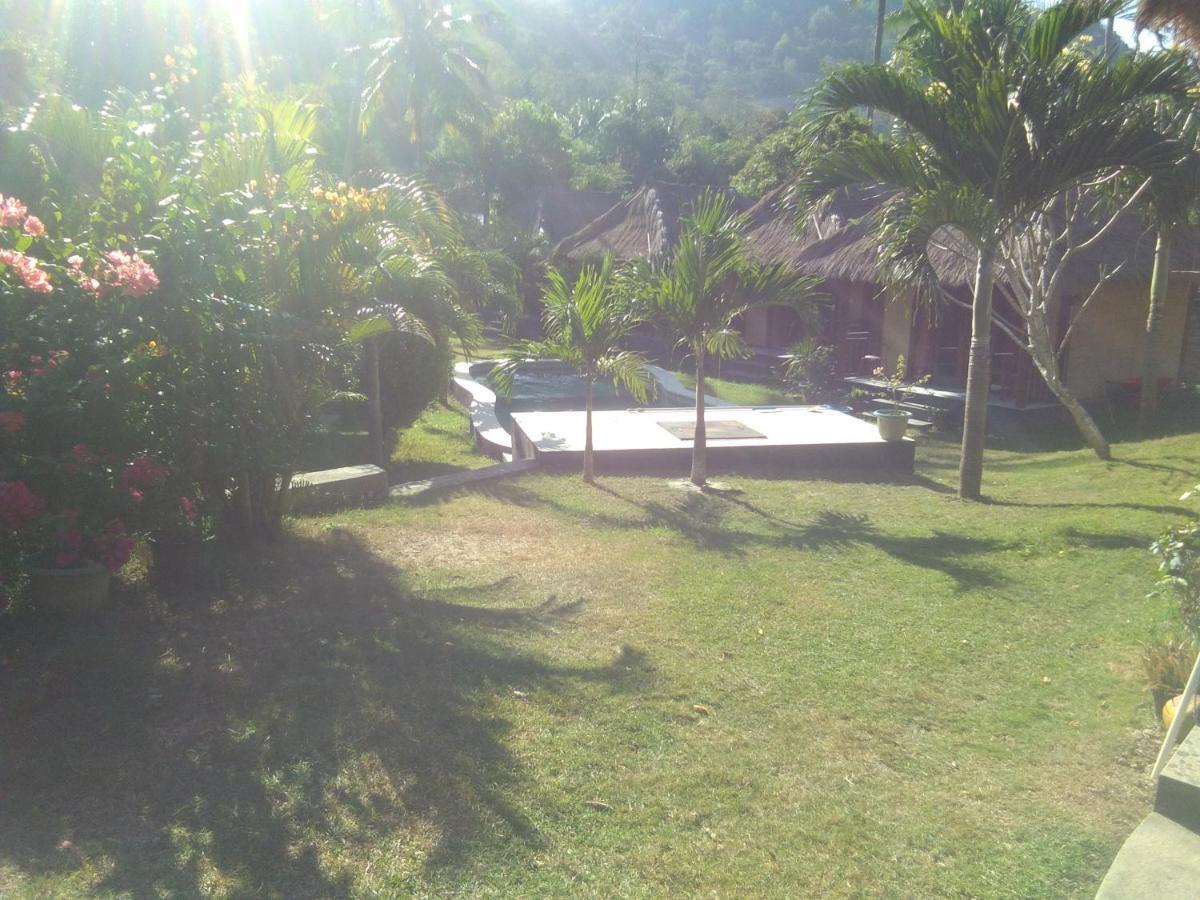 Airas' Garden Homestay Eco Bungalows Kuta  المظهر الخارجي الصورة