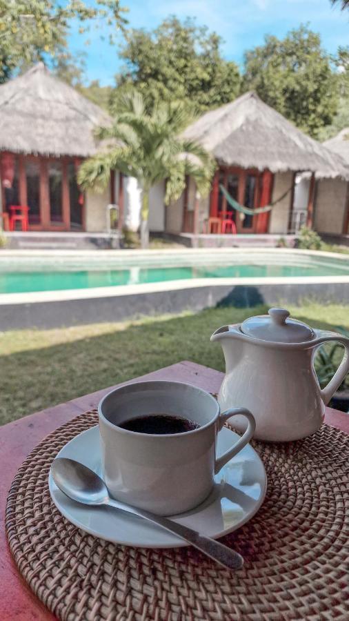 Airas' Garden Homestay Eco Bungalows Kuta  المظهر الخارجي الصورة