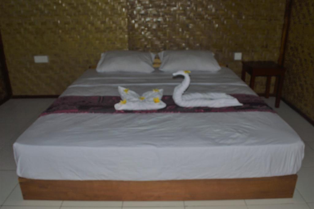 Airas' Garden Homestay Eco Bungalows Kuta  المظهر الخارجي الصورة