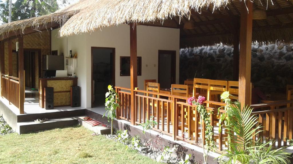 Airas' Garden Homestay Eco Bungalows Kuta  المظهر الخارجي الصورة