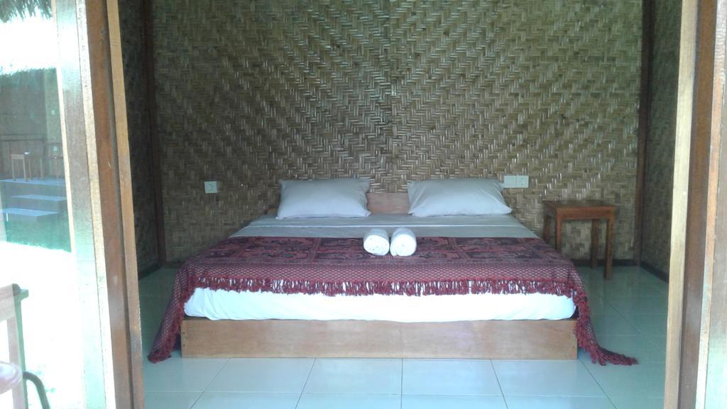 Airas' Garden Homestay Eco Bungalows Kuta  المظهر الخارجي الصورة
